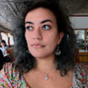 Meet your Posher, Adilia